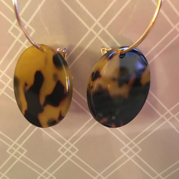 SOLD  ML - Picture 3 of 4